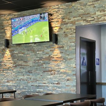 19th Hole Bar And Grill - Inside - Bars Near Me - Bakersfield, California 19th Hole Bar And Grill - Inside - Bars Near Me - Bakersfield, California