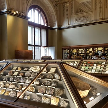 Naturhistorisches Museum - Exhibition of rock. - Museums Near Me - Vienna, 9 Naturhistorisches Museum - Exhibition of rock. - Museums Near Me - Vienna, 9