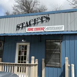 Stacy’s Home Cooking - Front of building.