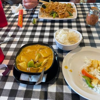 Thai Koon Kitchen - yellow curry and N1. Pad Thai - Thai Near Me - West Chester, Ohio Thai Koon Kitchen - yellow curry and N1. Pad Thai - Thai Near Me - West Chester, Ohio
