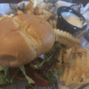 LeadBelly - Raspberry beret burger - New American Near Me - Lincoln, Nebraska LeadBelly - Raspberry beret burger - New American Near Me - Lincoln, Nebraska