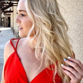 Lora Moon Styling - Bright blonde hair - Hair Stylists Near Me - Scottsdale, Arizona Lora Moon Styling - Bright blonde hair - Hair Stylists Near Me - Scottsdale, Arizona