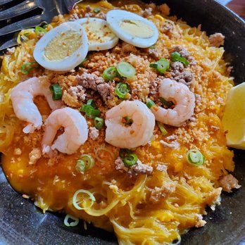 Avenida Restaurant - Pancit Palabok - Filipino Near Me - San Mateo, California