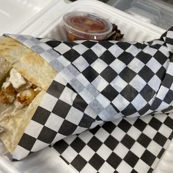 A&H Curbside grill - Chicken "taco"