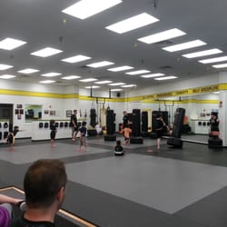 Pride Martial Arts - Little ones doing front kicks