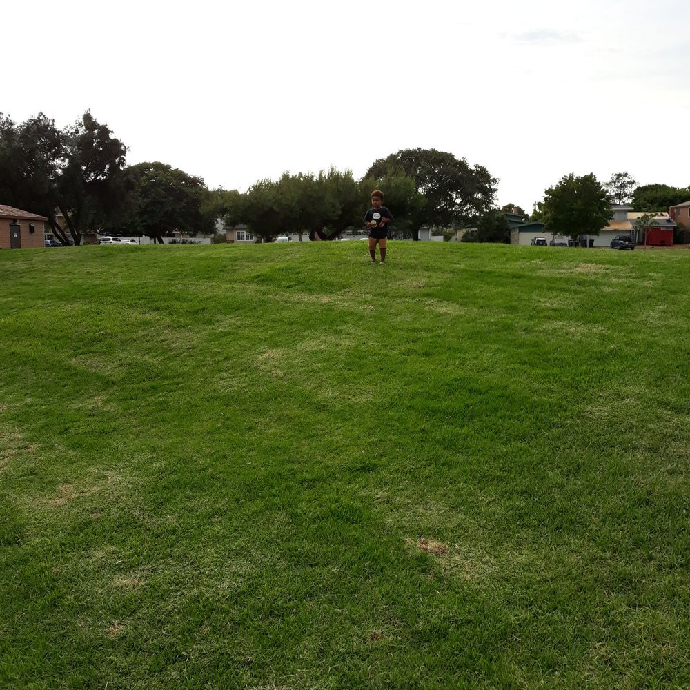 Lago Seco Park - Parks Near Me - Torrance, California