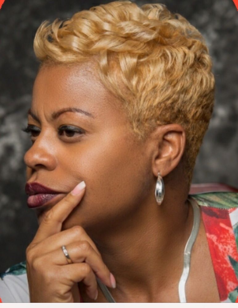 Hair By Mikell Logo