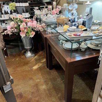 The Glory Barn Consignment & Antiques - Antiques Near Me - Reno, Nevada