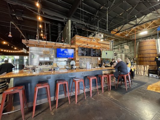 Belching Beaver Brewery Pub 980 by null
