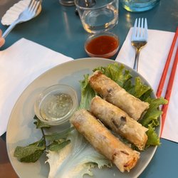 Crispy Vegetarian Egg Rolls