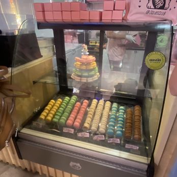 Omg Squee - Macarons! - Desserts Near Me - Austin, Texas