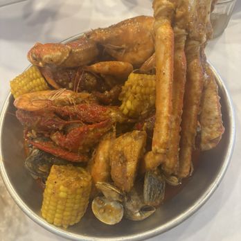 Crawfish Island - Combo B - Seafood Near Me - Federal Way, Washington