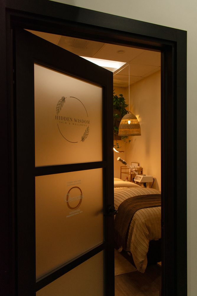 Hidden Wisdom Skin & Wellness Logo