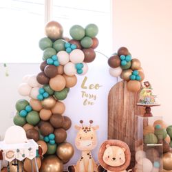 Poppytots - safari theme backdrop