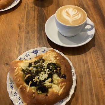 Keeper Coffee - Oatmilk cappucino and vegan flatbread - Coffee & Tea Near Me - Portland, Oregon Keeper Coffee - Oatmilk cappucino and vegan flatbread - Coffee & Tea Near Me - Portland, Oregon