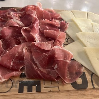 100 Montaditos - Manchego and ibérico (skip the bread) - Sandwiches Near Me - Miami, Florida