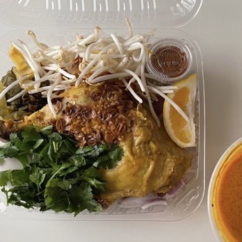 Roong Jing Jing - Kah Soy Chicken - International Grocery Near Me - El Cerrito, California