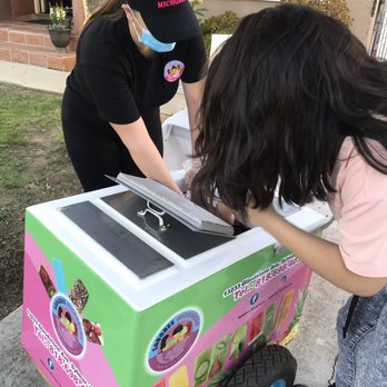 Sabores Michoacán - Paleta cart was so cute - Ice Cream & Frozen Yogurt Near Me - Los Angeles, California