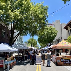 Lakeland Downtown Farmers Curb Market - There are plenty of food options and vendors at the Saturday Farmer's Market in Lakeland, FL.