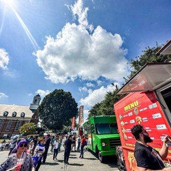 Crazy Dog - Food Trucks Near Me - Kernersville, North Carolina