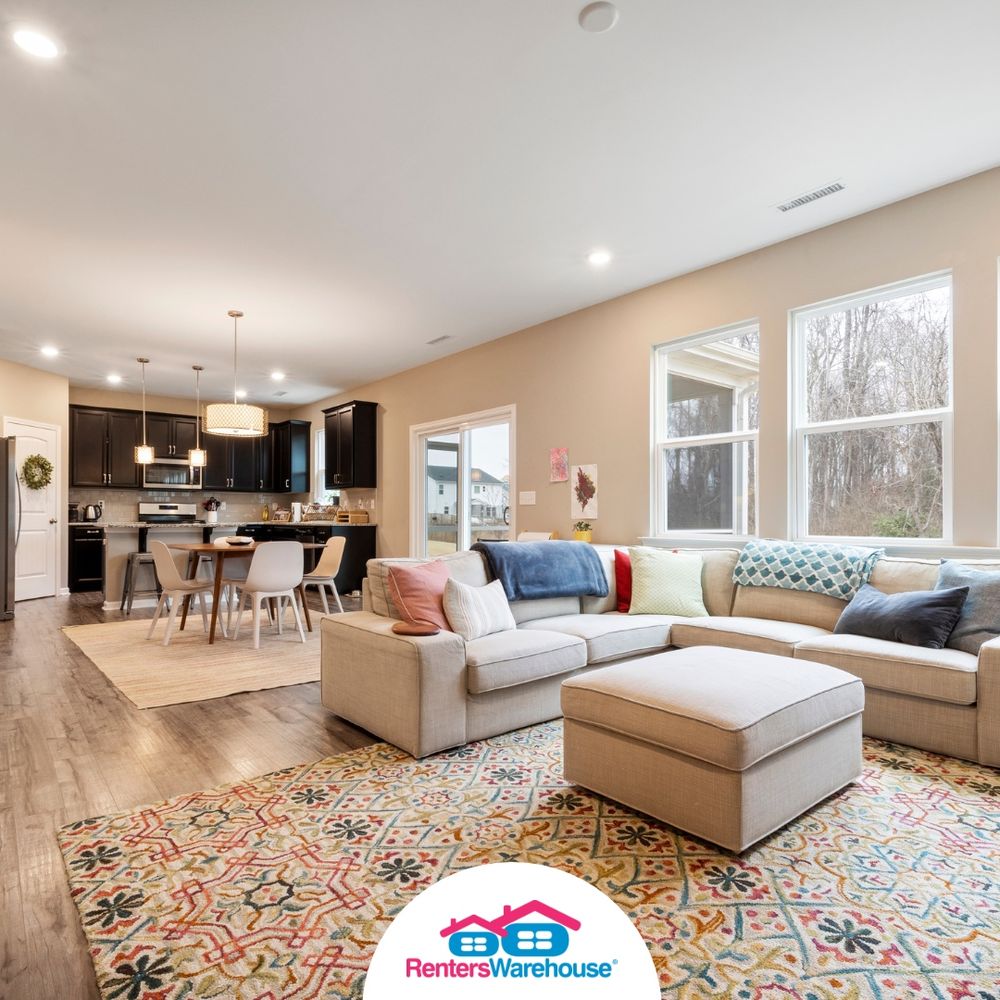 Renters Warehouse - property management company in Milwaukee, WI