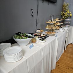 Apothica Teas - We love to host workshops, special events, conferences, etc. Even our Buffet style catering is elegant and made fresh for you!