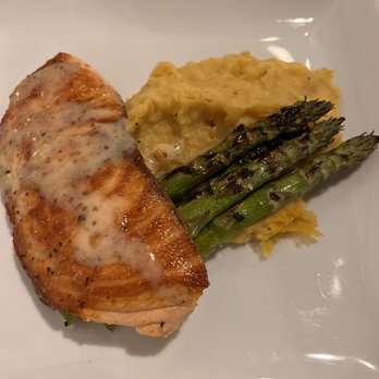 Sermet's Courtyard - Pan Seared Salmon, Asparagus, Mashed Butternut Potatoes - Mediterranean Near Me - Daniel Island, South Carolina