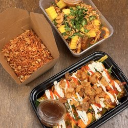 Bánh Tráng Cuốn/Rice Paper Roll.