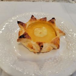 Canyon Colors Bed & Breakfast - Pineapple Sunflower Pastry with Breakfast