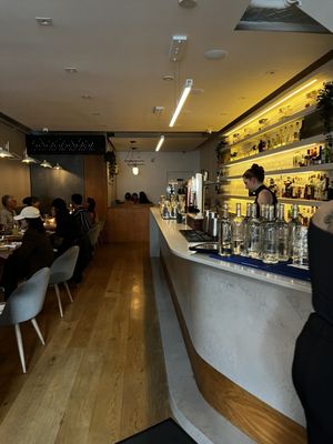 ēst Restaurant by null