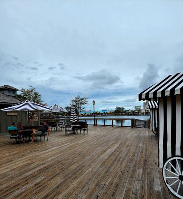 Barefoot Landing by null