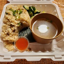 Ona Noodle - Chicken hioko mushrooms steamed with rice