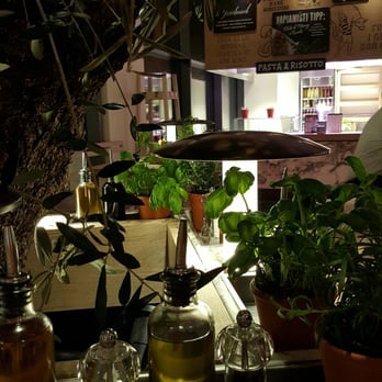 Vapiano - Italian Near Me - Hildesheim, NI