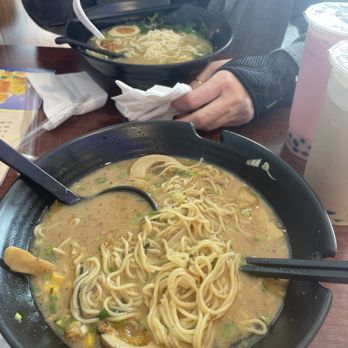 Poke Hut - Ramen - Asian Fusion Near Me - Tomball, Texas