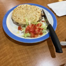 Ventura’s Mexican Restaurant - Gordita de pollo