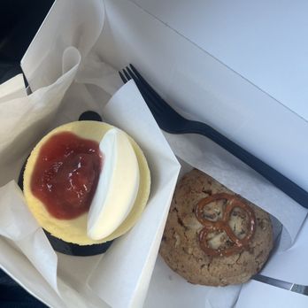 Paderia Bakehouse - Strawberry shortcake cheesecake (left) and toffee pretzel cookie (right) - Bakeries Near Me - Santa Monica, California