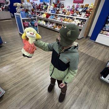 Build-a-Bear Workshop - Toy Stores Near Me - East Rutherford, New Jersey