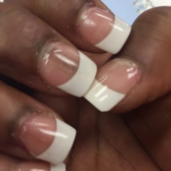 Darling Nails - It's been 4 days!!! Wth - Nail Salons Near Me - Azusa, California