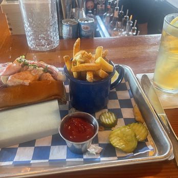 Drift - Seafood Near Me - Essex, Connecticut