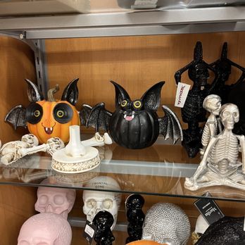 TJ Maxx - Halloween decor - Discount Store Near Me - Augusta, Georgia TJ Maxx - Halloween decor - Discount Store Near Me - Augusta, Georgia