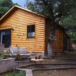 Chris's Cabin lodging - The cabin