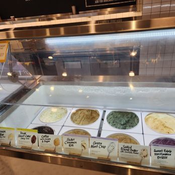 Jeni’s Splendid Ice Creams - Ice Cream & Frozen Yogurt Near Me - Oak Brook, Illinois