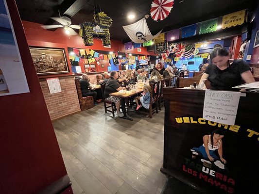 Taqueria Los Mayas by null
