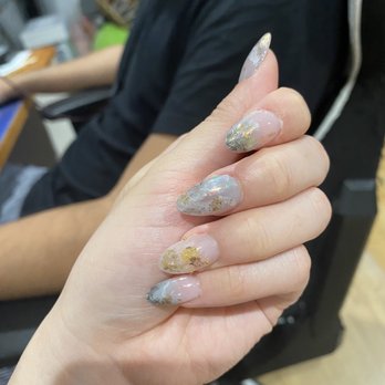 Gloss Nail Spa - Nail Salons Near Me - Pasadena, California