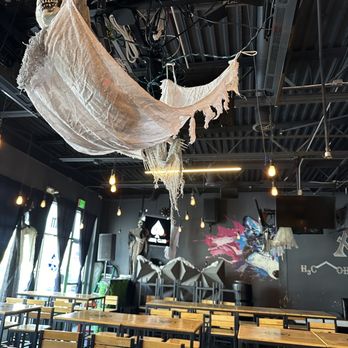 Com Tam Bui - Inside - Vietnamese Near Me - Garden Grove, California