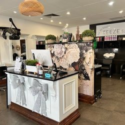 Teeze Salon