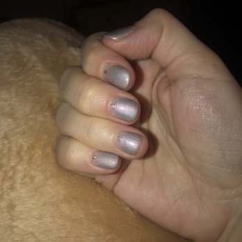 Primp & Polish - Gel manicure with design - Day Spas Near Me - Brooklyn, New York Primp & Polish - Gel manicure with design - Day Spas Near Me - Brooklyn, New York