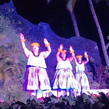 Smith's Family Garden Luau - Smith Family Garden Luau | Rees's Roots - Music Venues Near Me - Kapaa, Hawaii