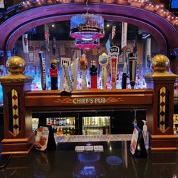 Chief's Pub