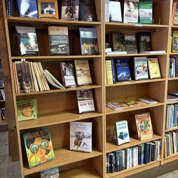 Zephyr Books & Coffee - Desserts Near Me - Yreka, California Zephyr Books & Coffee - Desserts Near Me - Yreka, California